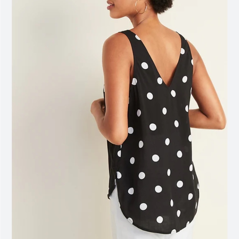 ☔️Old Navy Patterned V-Neck Sleeveless Top